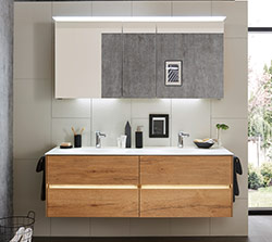 Badmöbel in Holzoptik